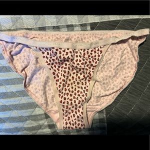 Vintage Victoria’s Secret string bikini 2009